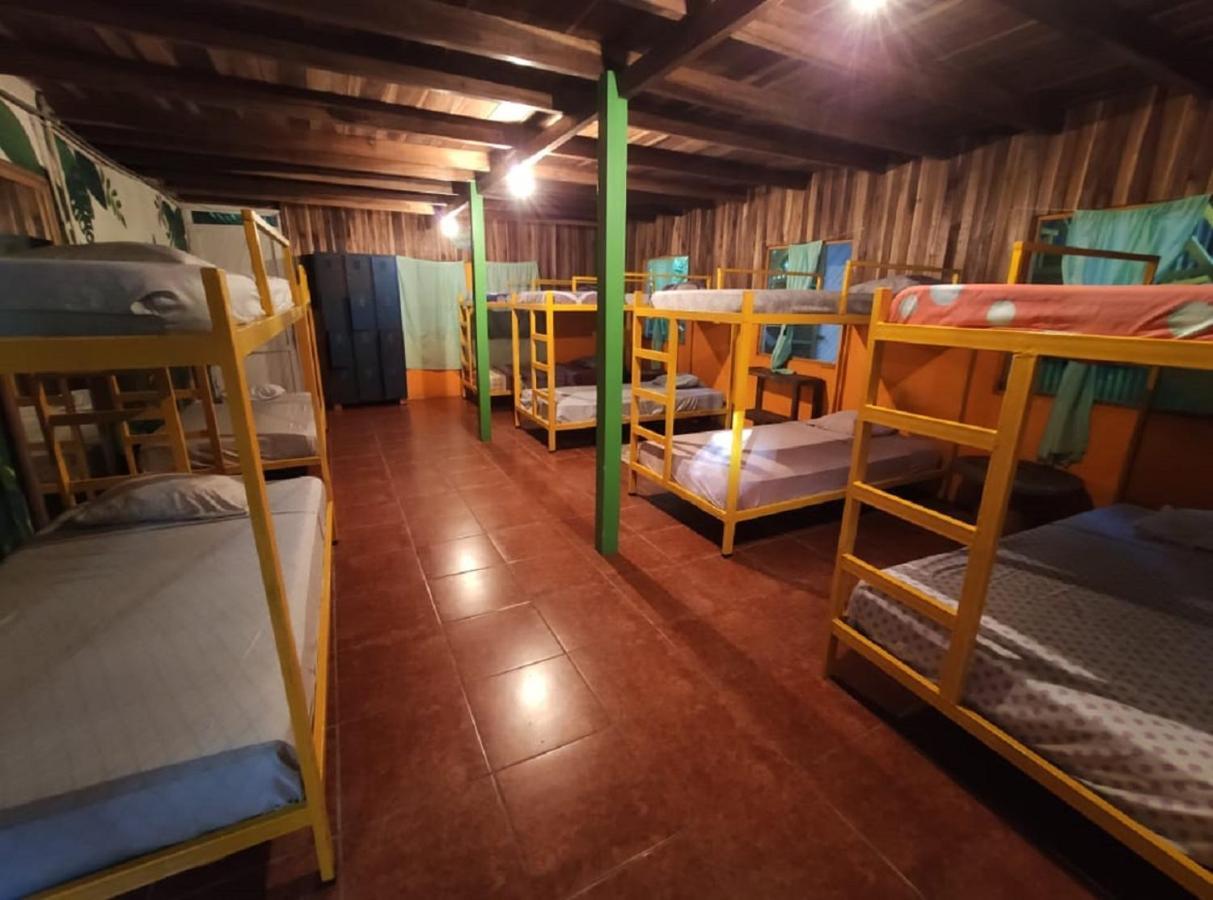 Madre Selva Hostel Puerto Viejo de Talamanca Bagian luar foto