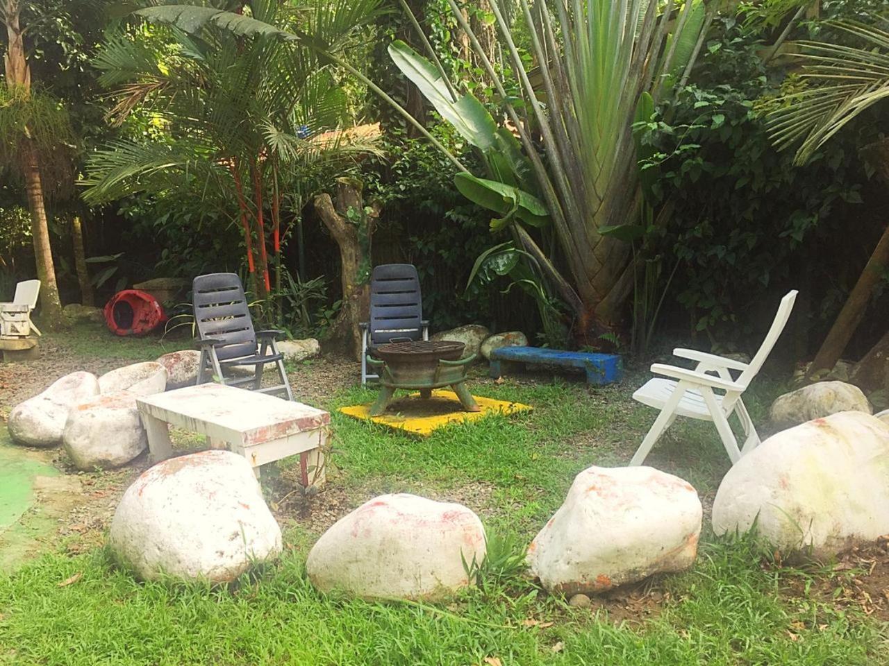 Madre Selva Hostel Puerto Viejo de Talamanca Bagian luar foto
