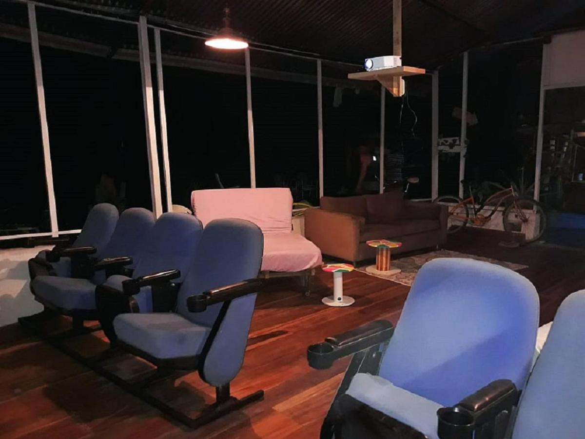 Madre Selva Hostel Puerto Viejo de Talamanca Bagian luar foto